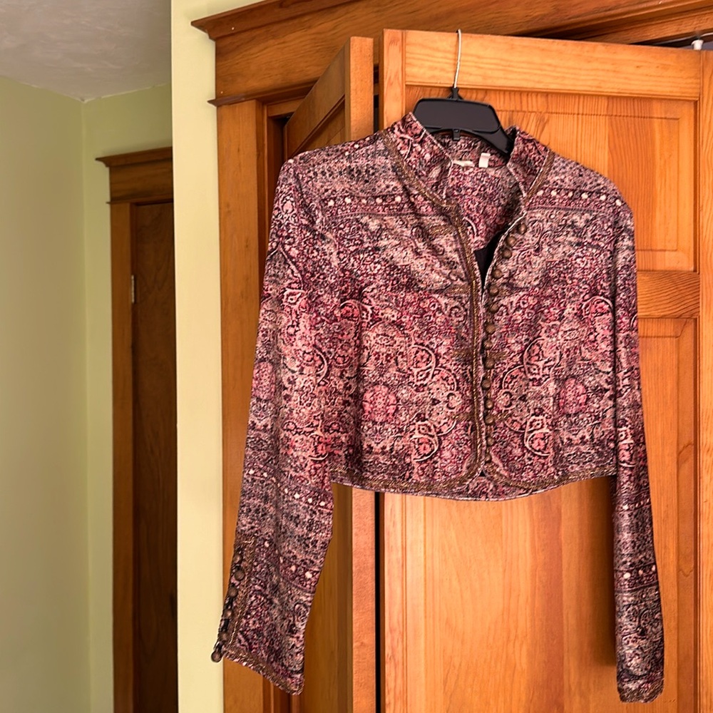 Short jacket